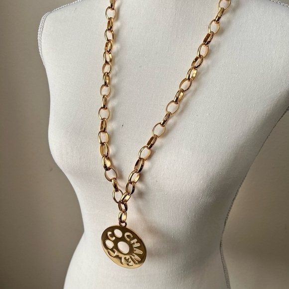 CHANEL XL GOLD PLATED VINTAGE COCO CHAIN NECKLACE - Picture 10 of 14